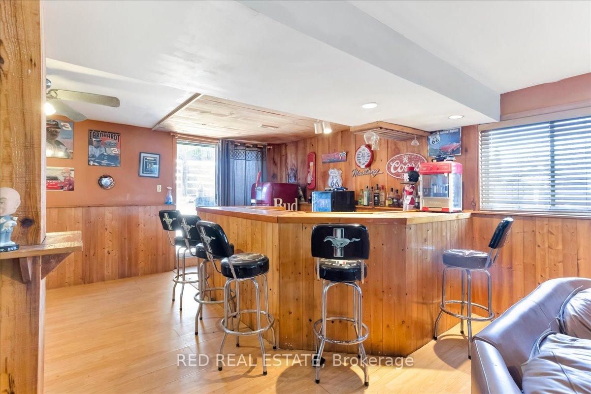 Photo 14 of 2 Finlay Road, Barrie, West Bayfield — HOMEH