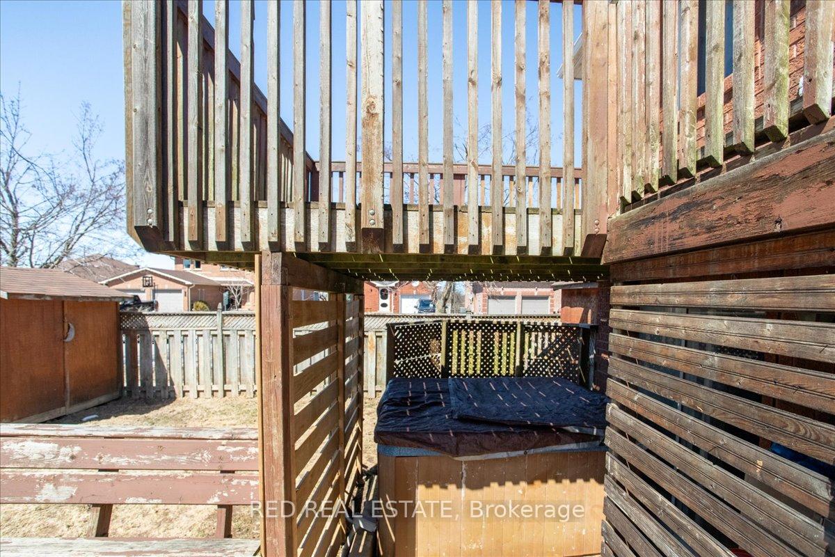 Photo 21 of 2 Finlay Road, Barrie, West Bayfield — HOMEH