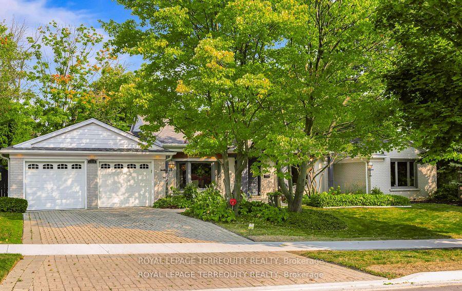 Photo 3 of 1319 Tyandaga Park Drive, Burlington, Tyandaga — HOMEH