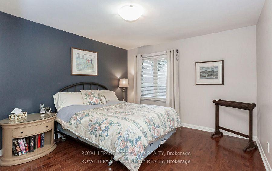 Photo 14 of 1319 Tyandaga Park Drive, Burlington, Tyandaga — HOMEH