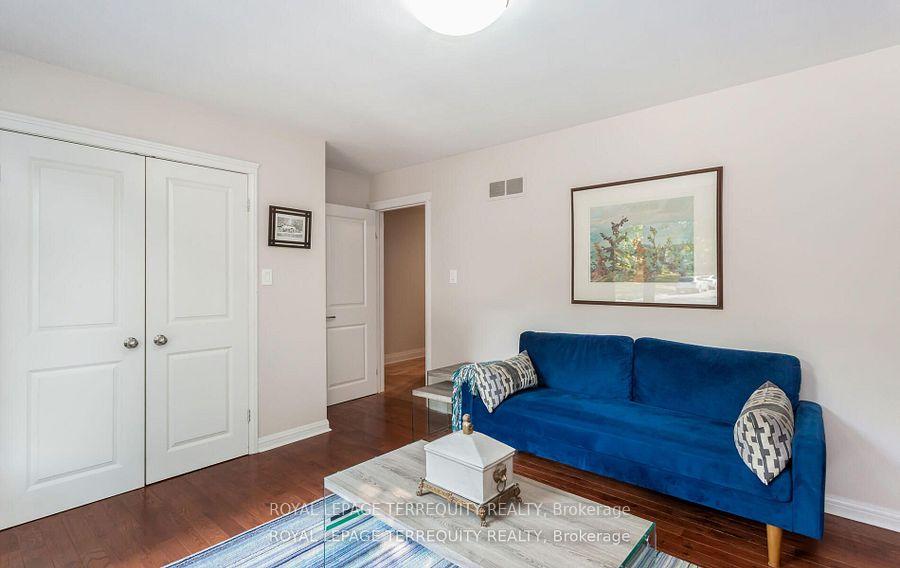 Photo 17 of 1319 Tyandaga Park Drive, Burlington, Tyandaga — HOMEH