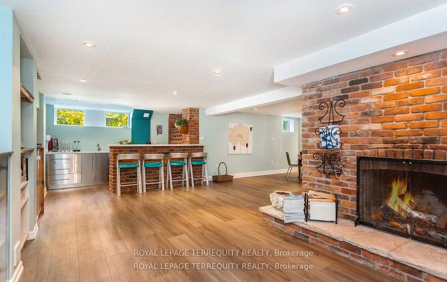 Photo 20 of 1319 Tyandaga Park Drive, Burlington, Tyandaga — HOMEH