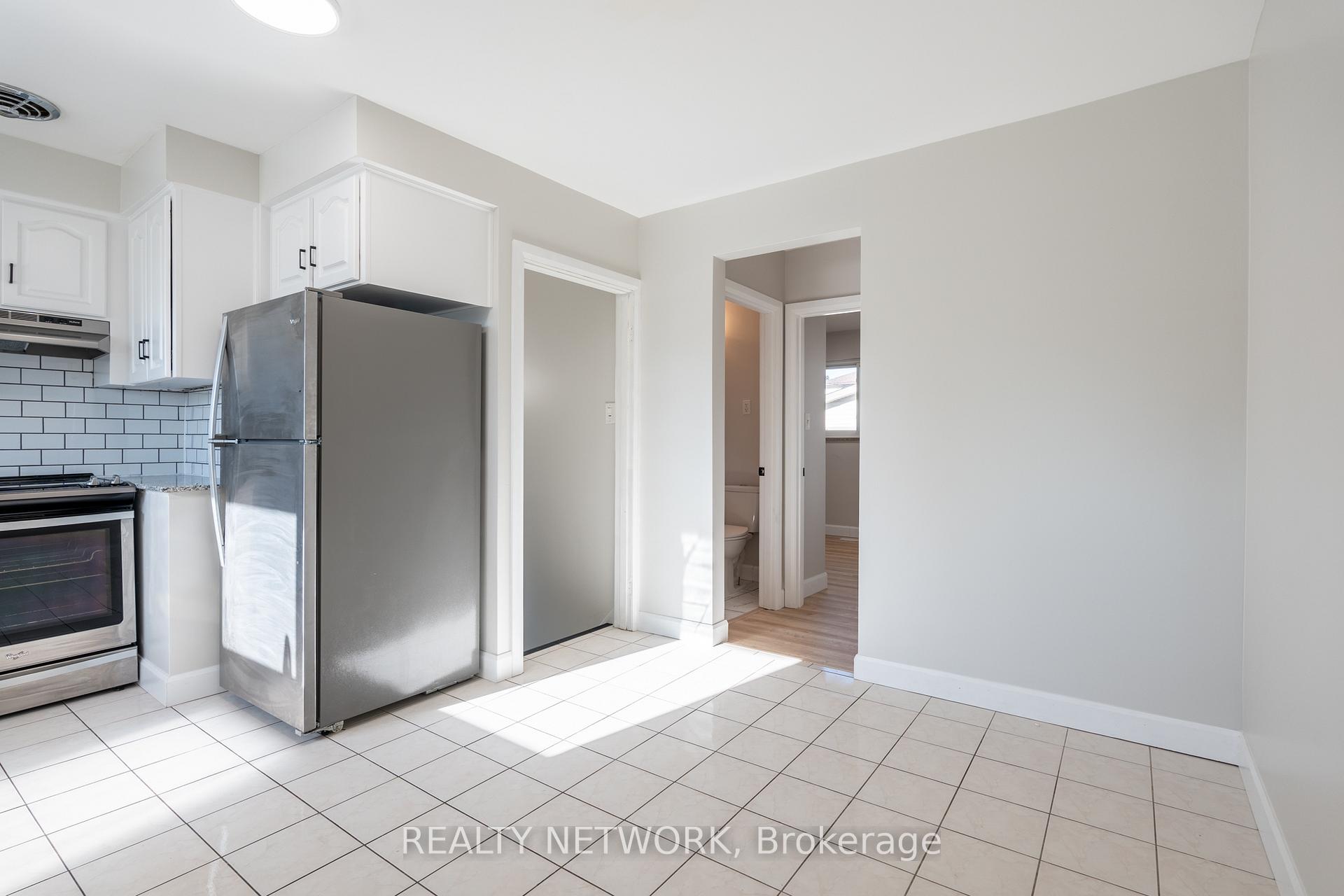 Photo 13 of 716 Upper Ottawa Street, Hamilton, Hampton Heights — HOMEH