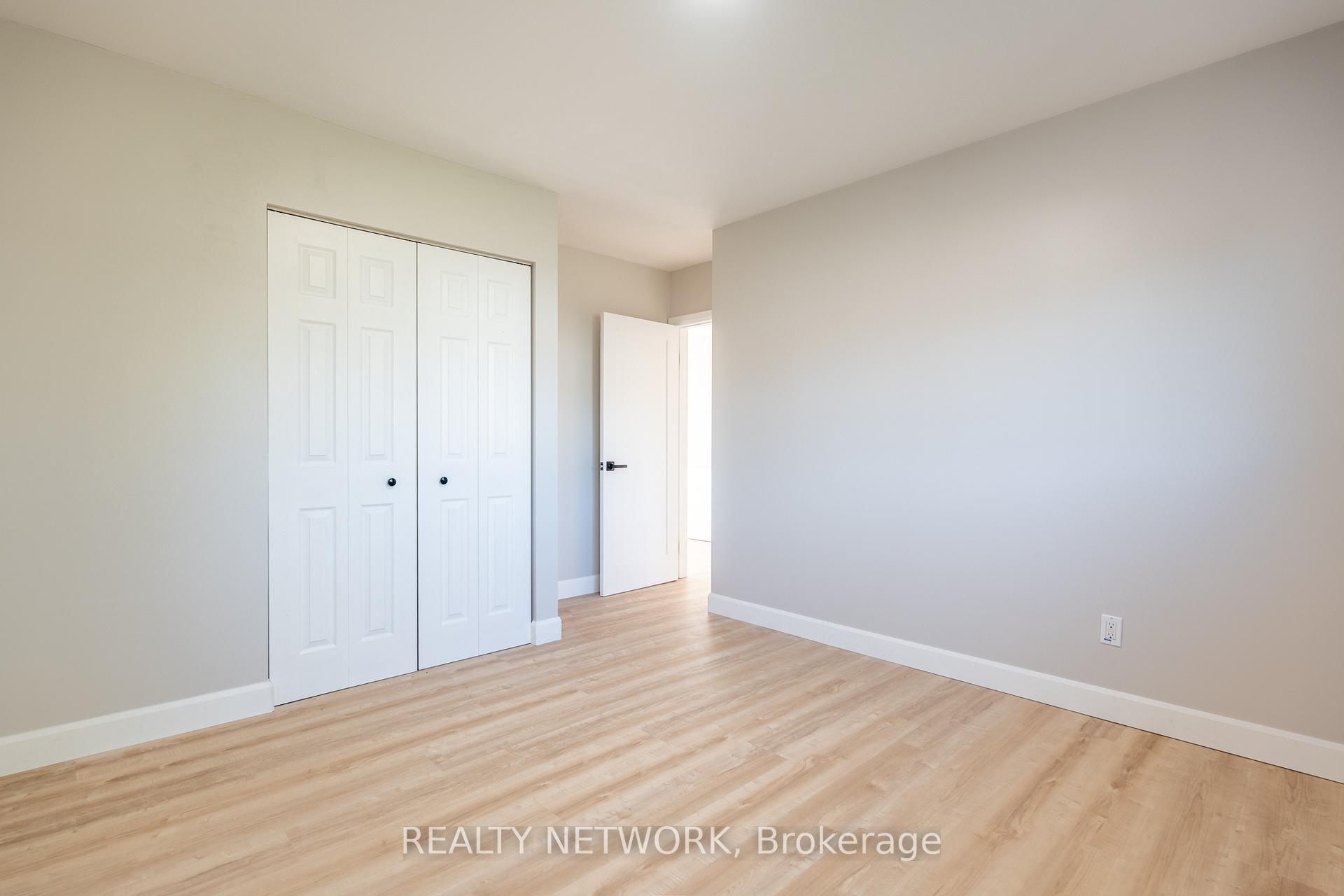 Photo 15 of 716 Upper Ottawa Street, Hamilton, Hampton Heights — HOMEH
