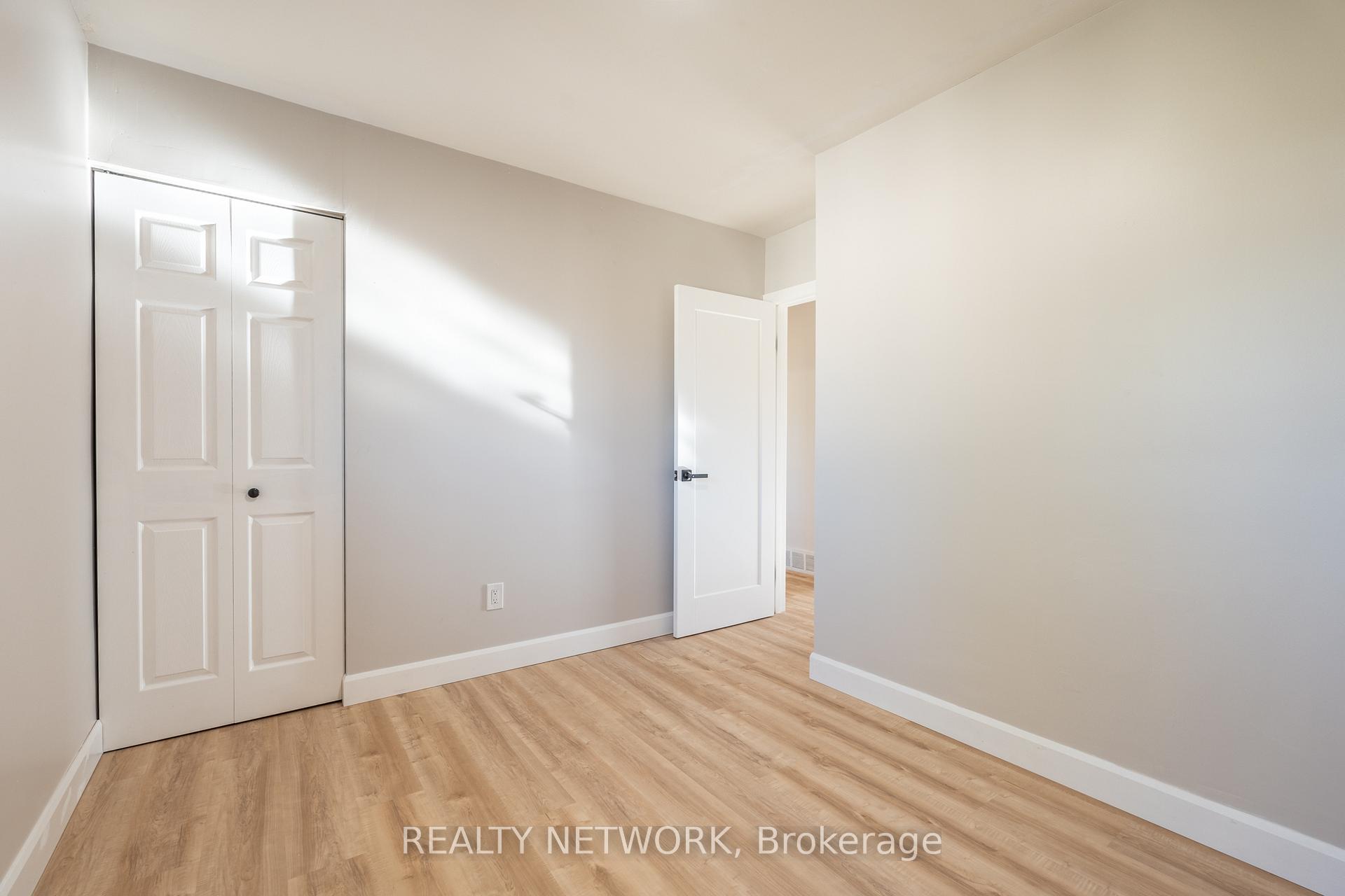 Photo 19 of 716 Upper Ottawa Street, Hamilton, Hampton Heights — HOMEH
