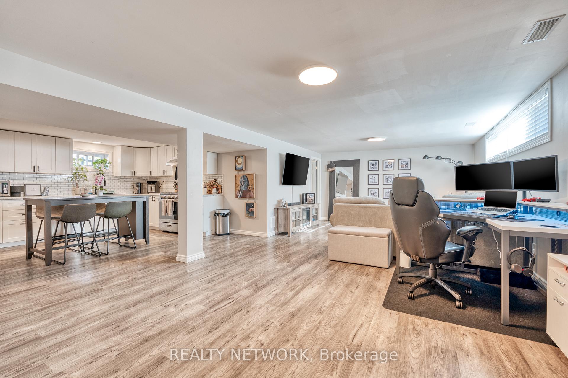 Photo 22 of 716 Upper Ottawa Street, Hamilton, Hampton Heights — HOMEH