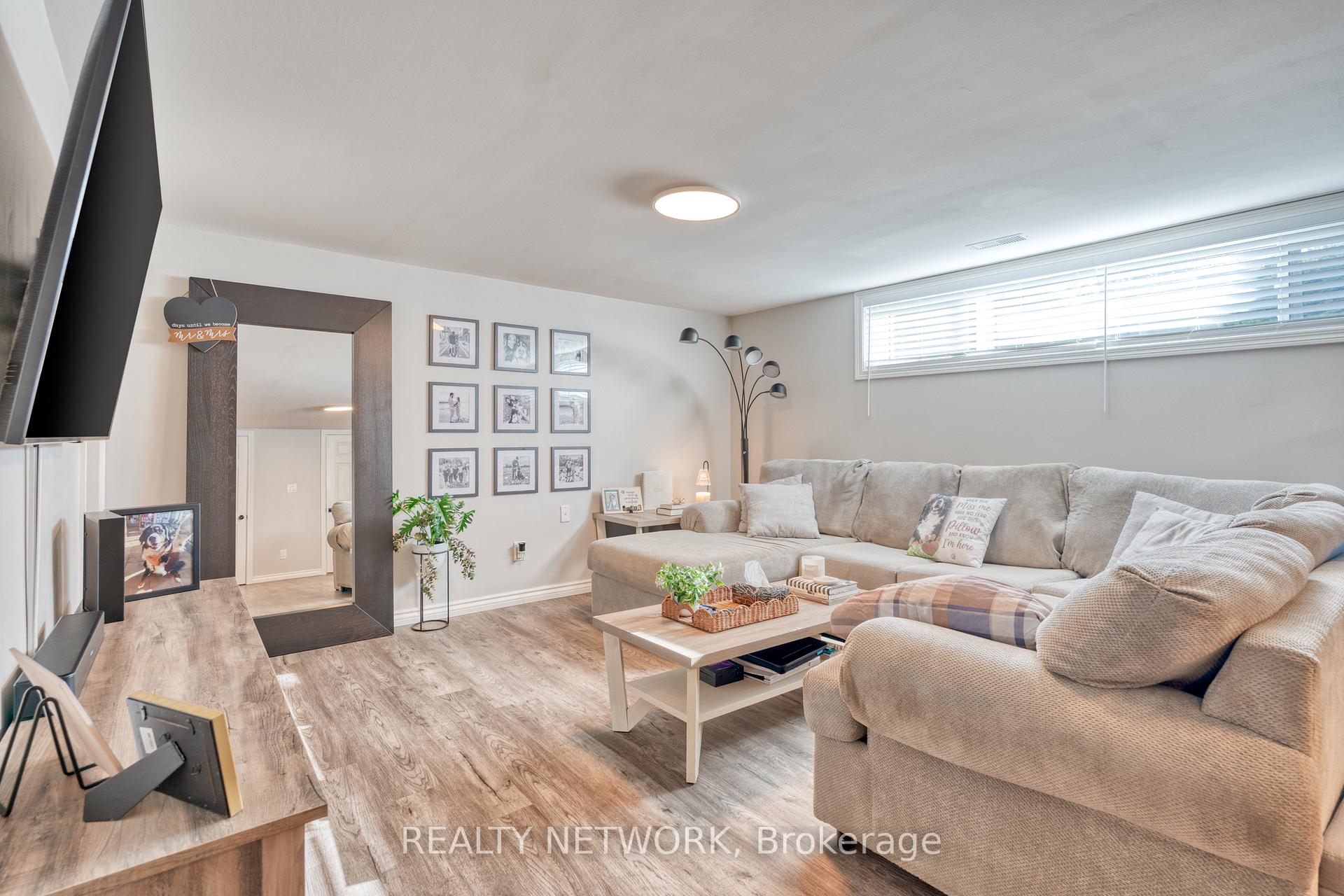 Photo 25 of 716 Upper Ottawa Street, Hamilton, Hampton Heights — HOMEH