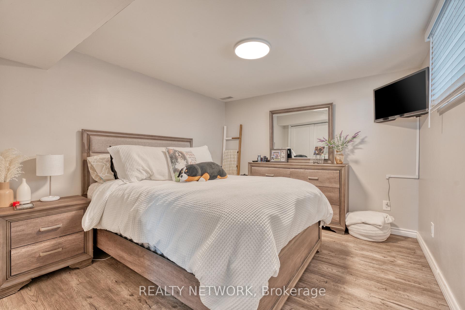 Photo 33 of 716 Upper Ottawa Street, Hamilton, Hampton Heights — HOMEH