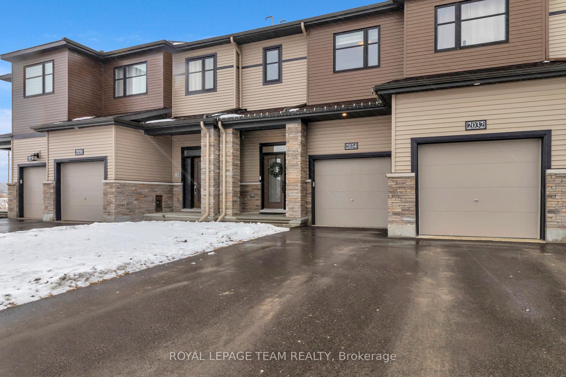Photo 2 of 2034 Caltra Crescent, Ottawa, Barrhaven - Half Moon Bay — HOMEH