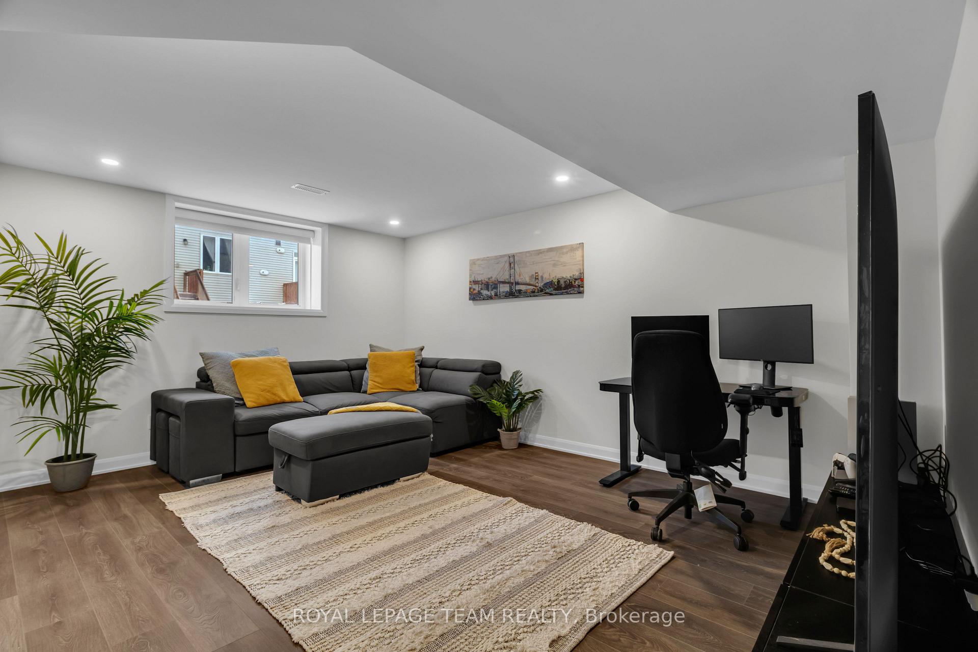 Photo 24 of 2034 Caltra Crescent, Ottawa, Barrhaven - Half Moon Bay — HOMEH