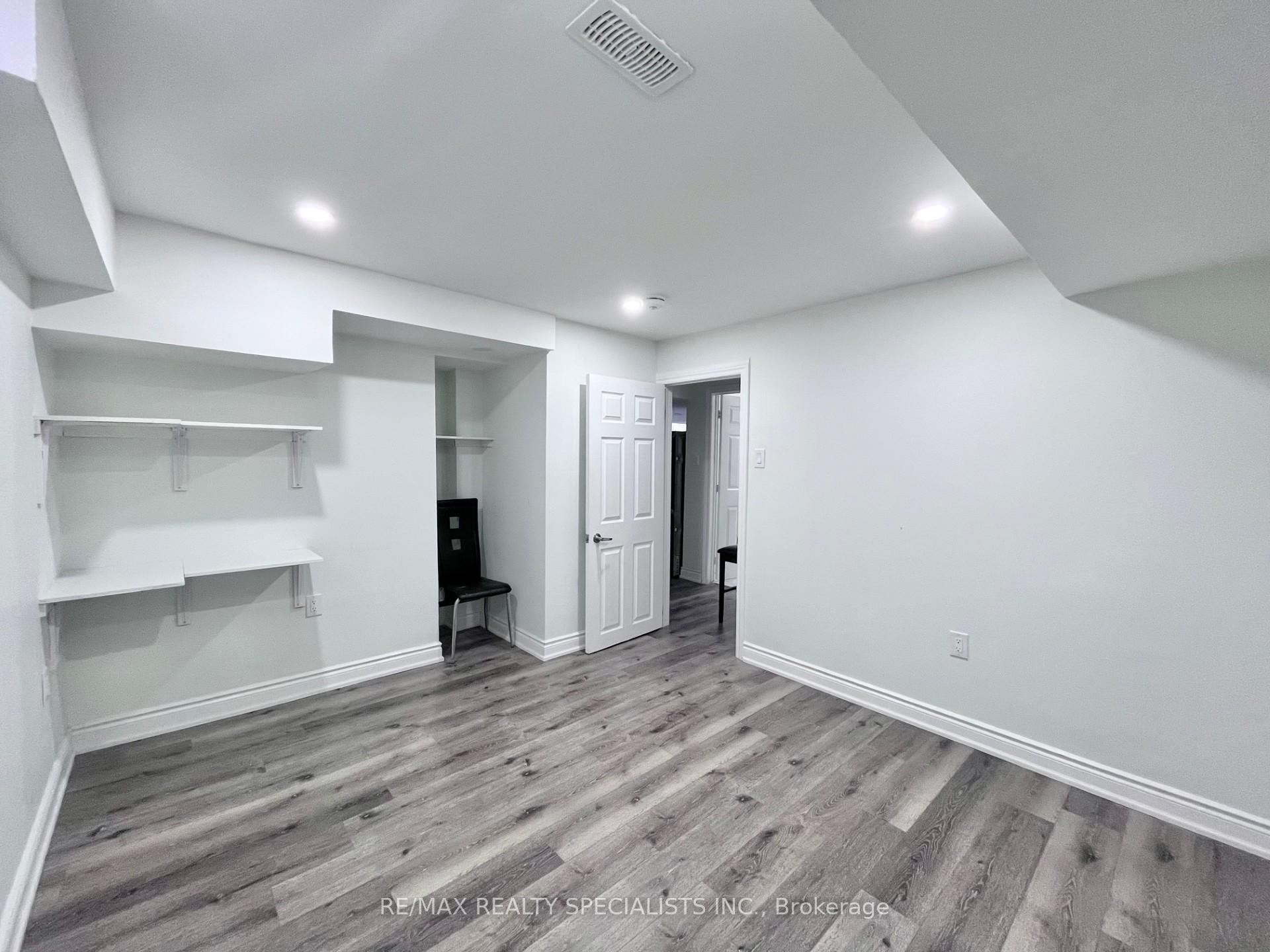 Photo 4 of Unit LOWER, 3 Fairhill Avenue, Brampton, Fletcher's Meadow — HOMEH
