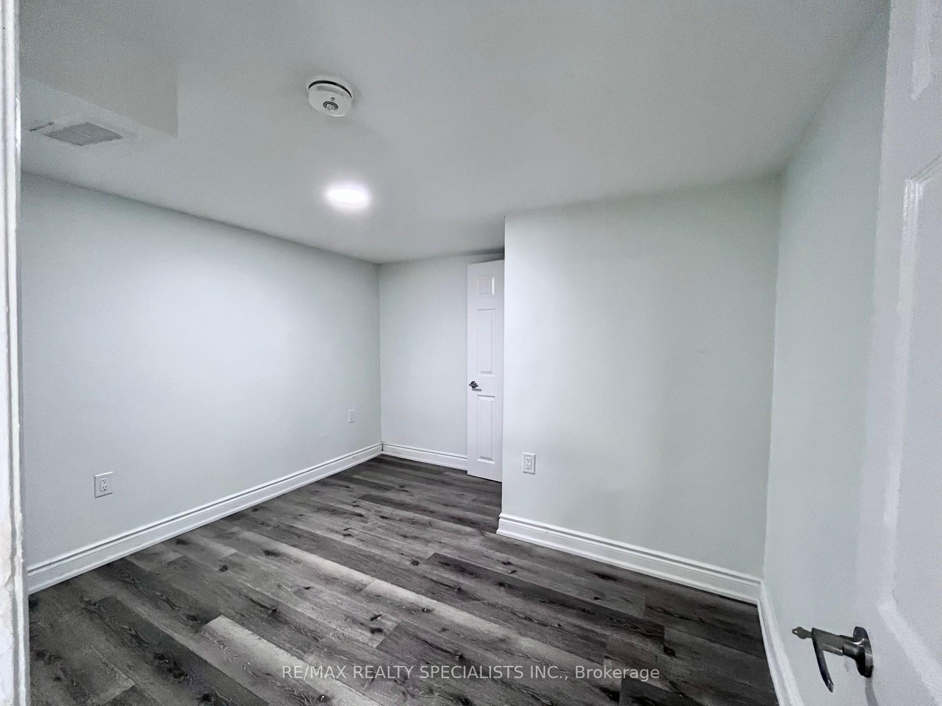 Photo 10 of Unit LOWER, 3 Fairhill Avenue, Brampton, Fletcher's Meadow — HOMEH