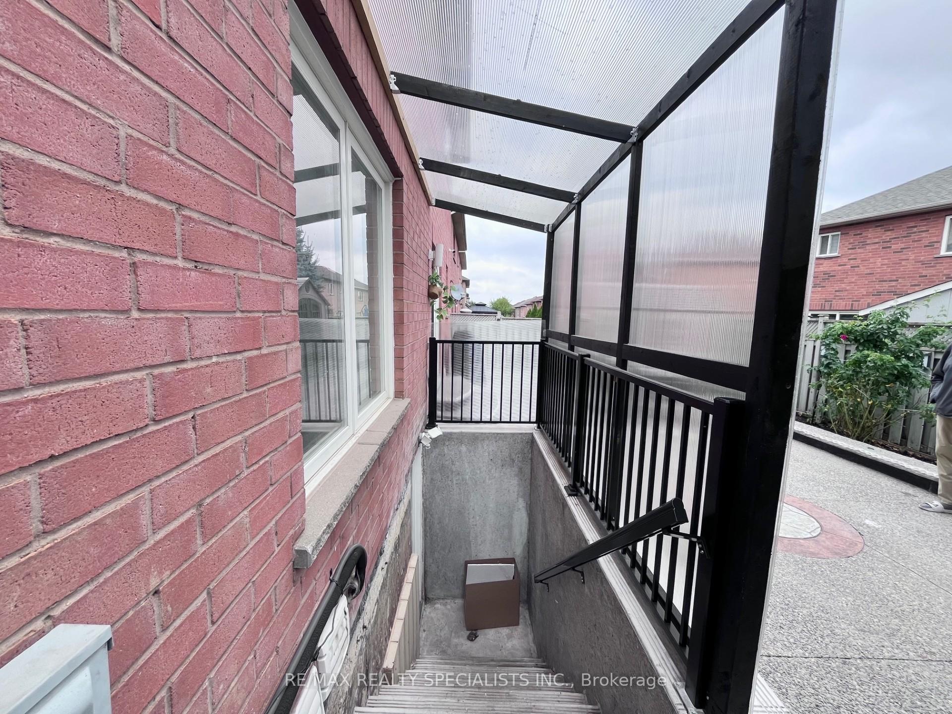 Photo 12 of Unit LOWER, 3 Fairhill Avenue, Brampton, Fletcher's Meadow — HOMEH