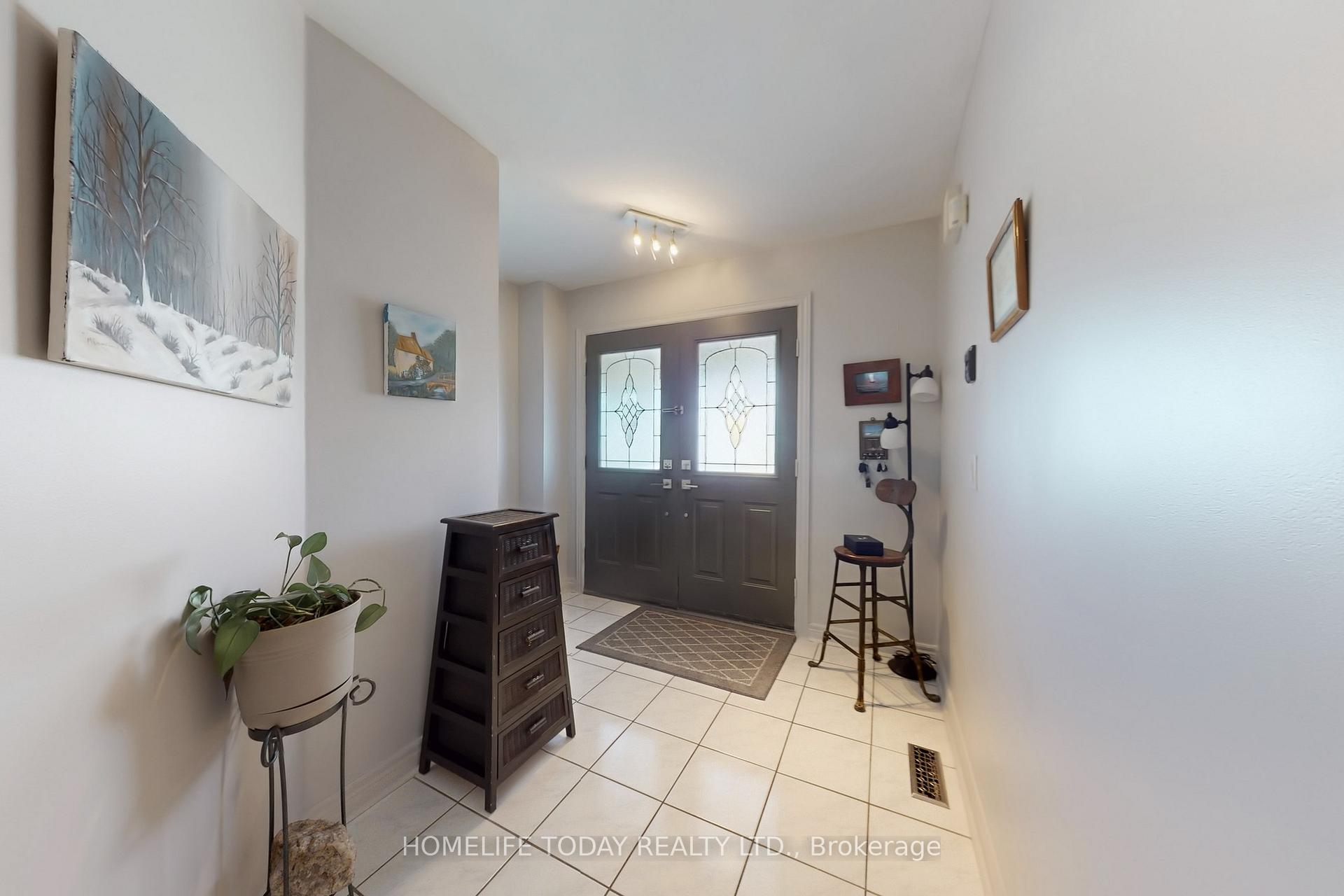 Photo 6 of 79 Checkerberry Crescent, Brampton, Sandringham-Wellington — HOMEH