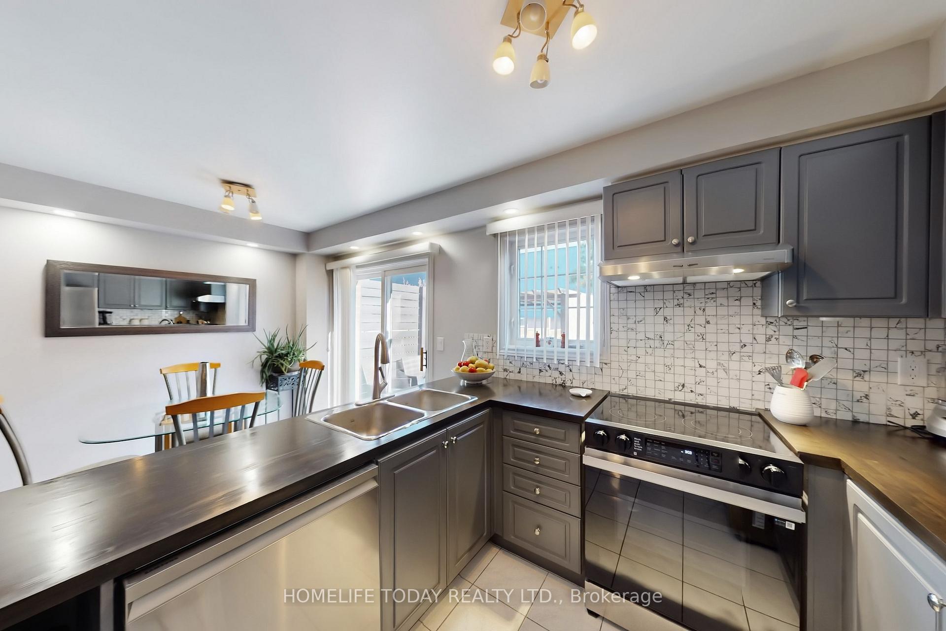 Photo 13 of 79 Checkerberry Crescent, Brampton, Sandringham-Wellington — HOMEH