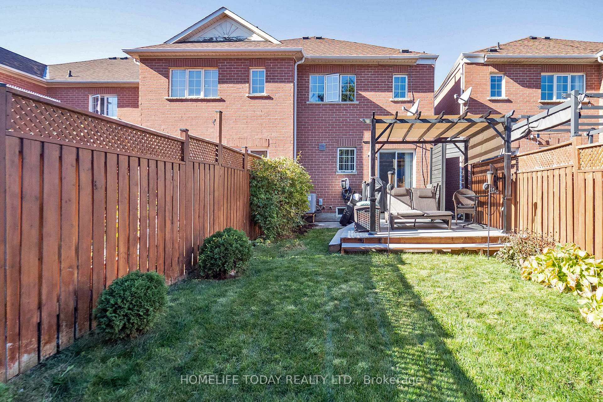 Photo 46 of 79 Checkerberry Crescent, Brampton, Sandringham-Wellington — HOMEH