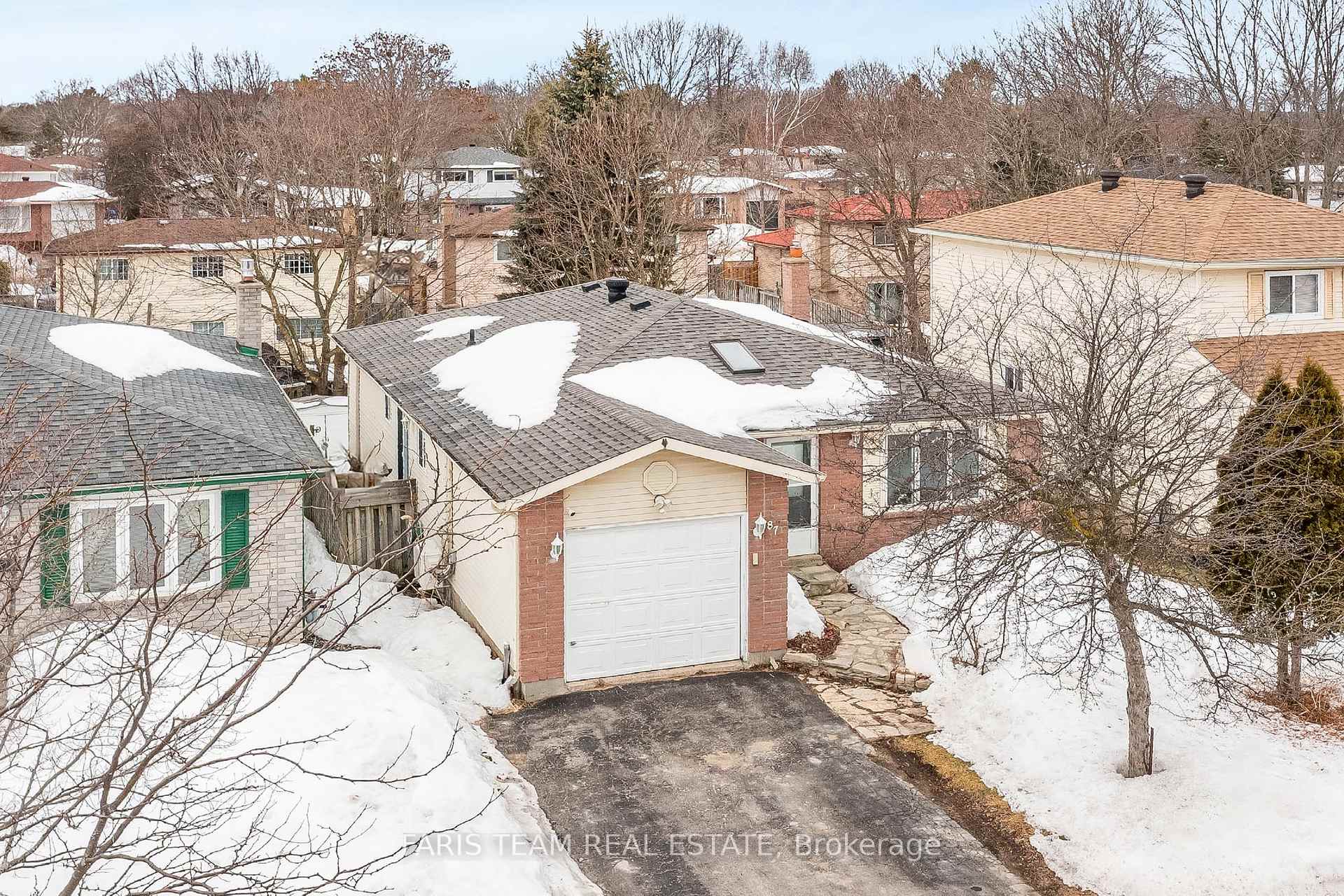 Photo 1 of 87 Hickling Trail, Barrie, Grove East — HOMEH