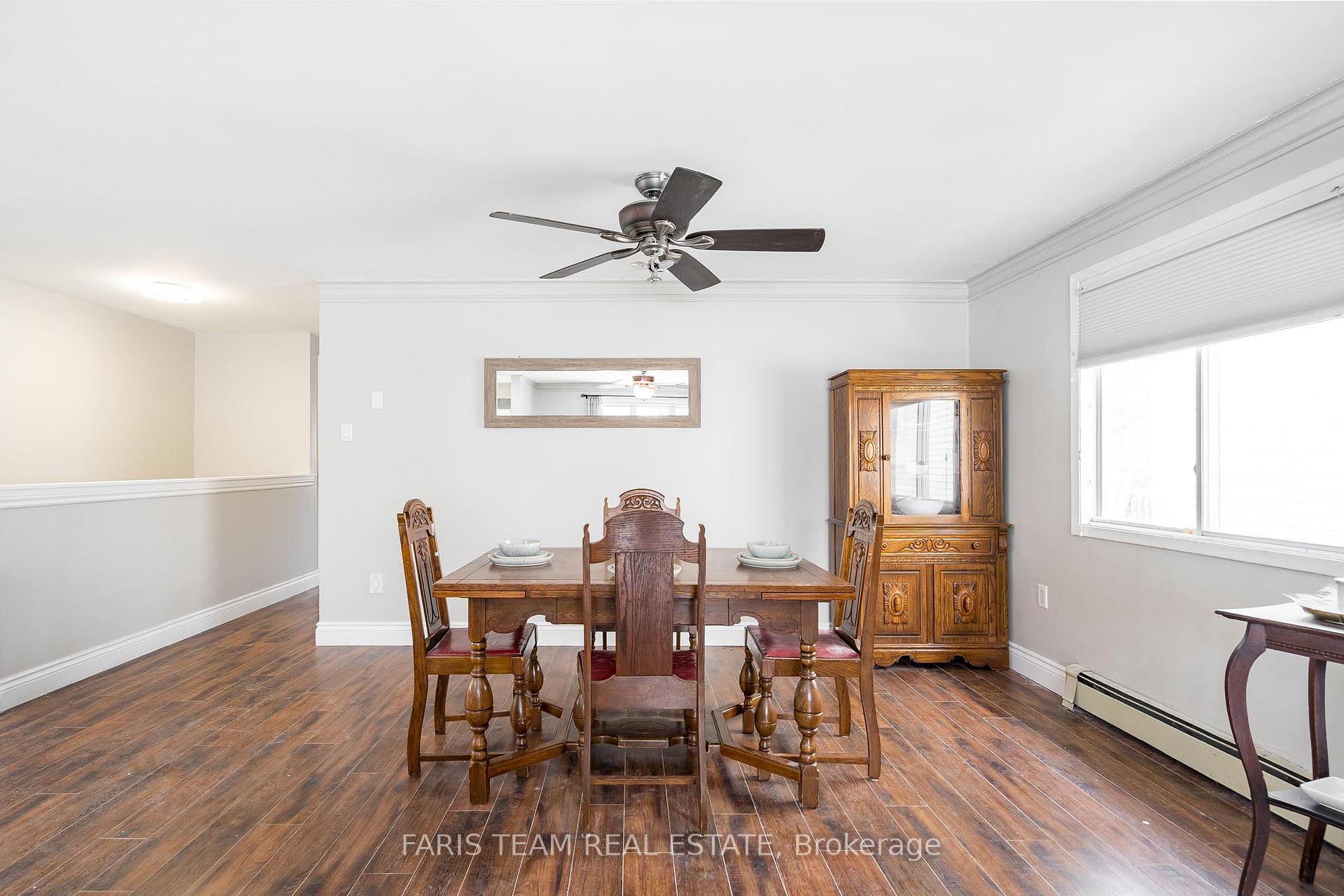 Photo 6 of 87 Hickling Trail, Barrie, Grove East — HOMEH