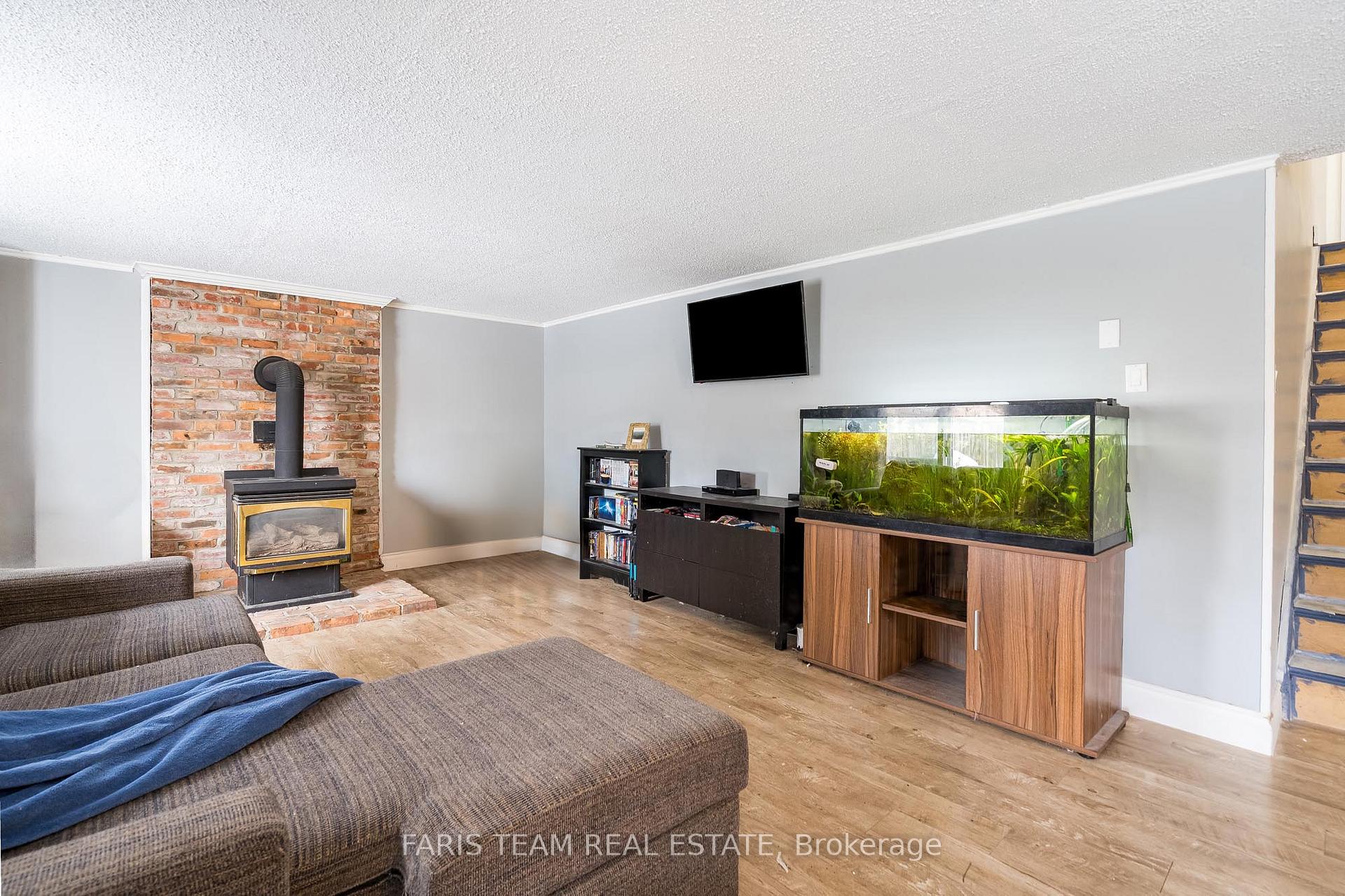 Photo 15 of 87 Hickling Trail, Barrie, Grove East — HOMEH