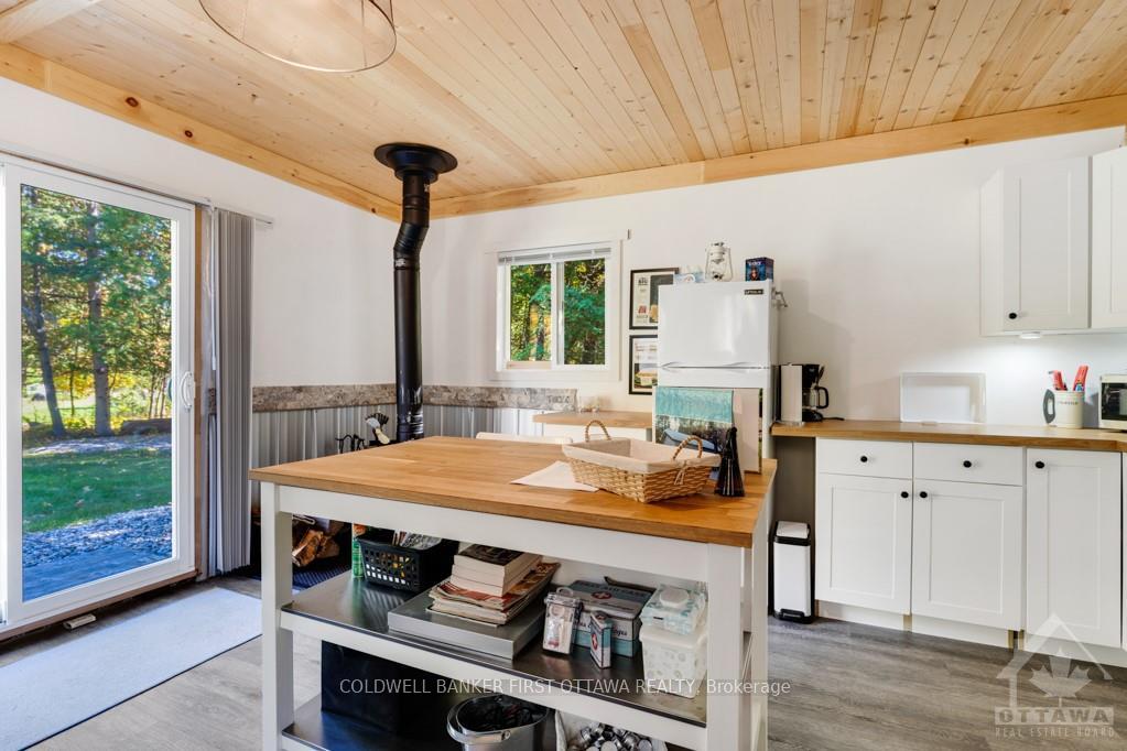 Photo 5 of 4029D Elphin Maberly Road, Frontenac, Frontenac North — HOMEH