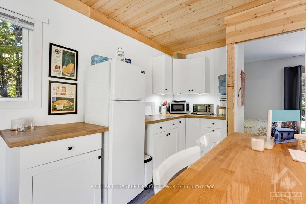 Photo 6 of 4029D Elphin Maberly Road, Frontenac, Frontenac North — HOMEH