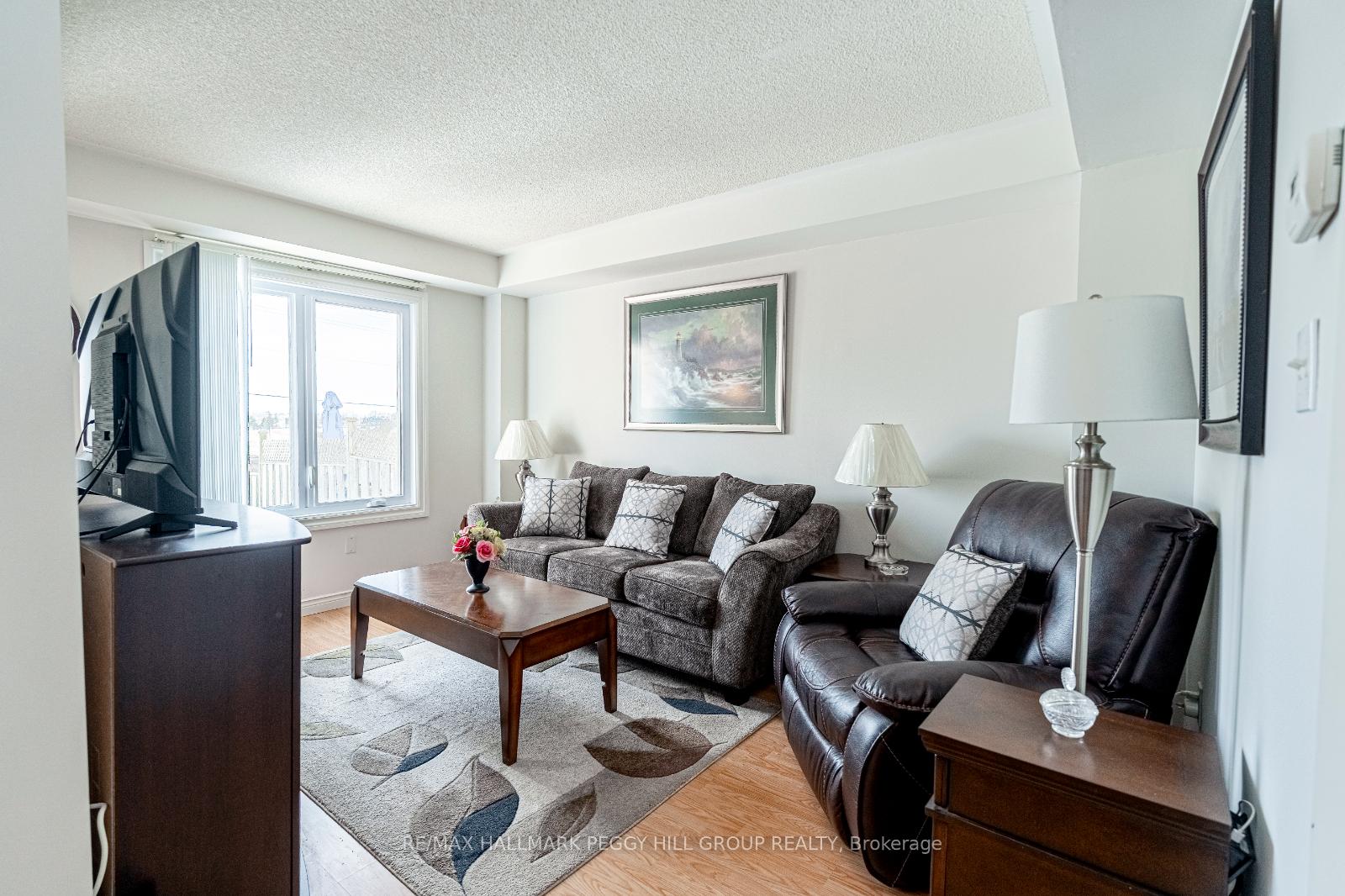 Photo 4 of 43 Brucker Road, Barrie, Holly — HOMEH