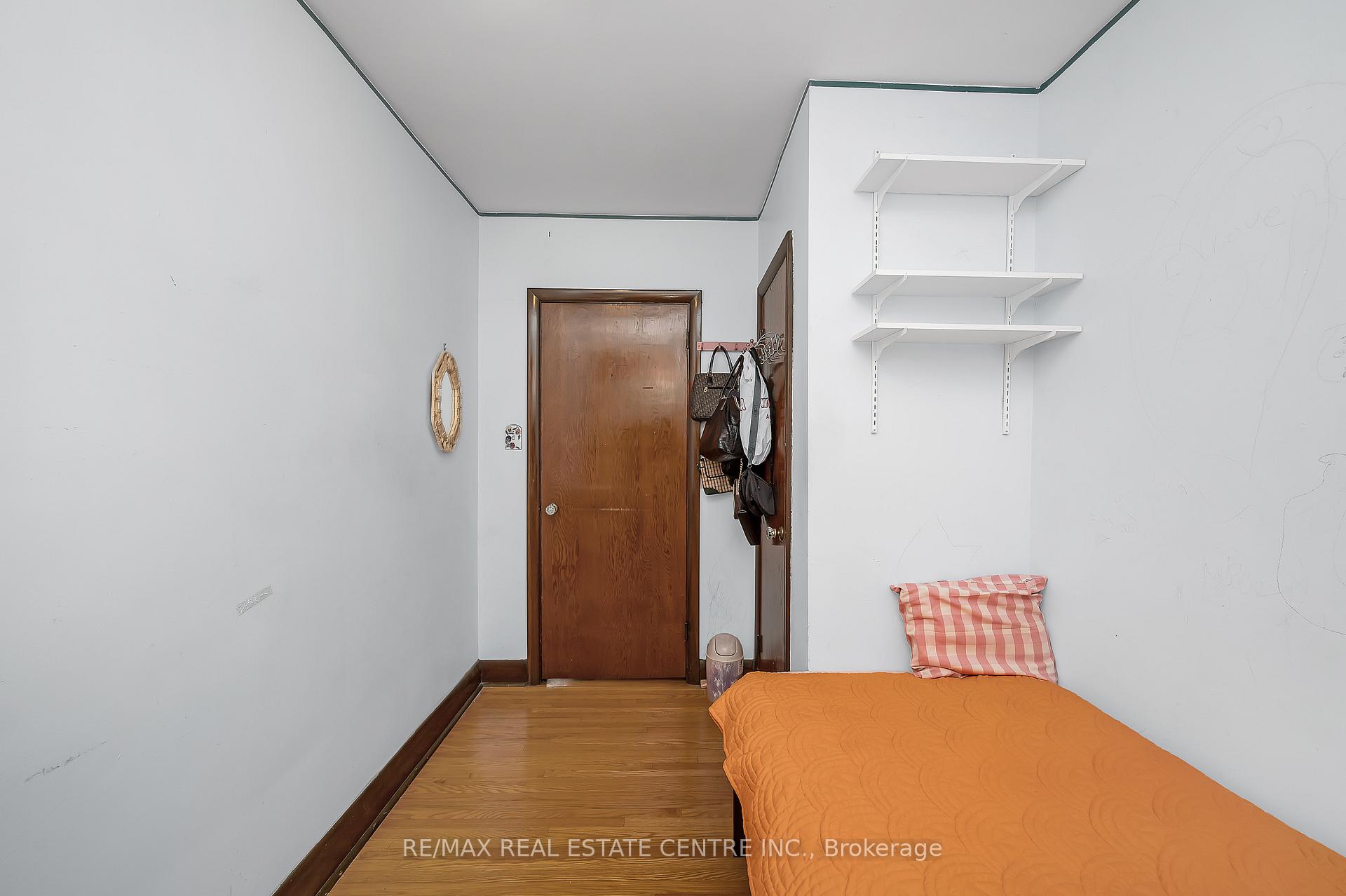 Photo 14 of 676 Upper Wentworth Street, Hamilton, Hill Park — HOMEH