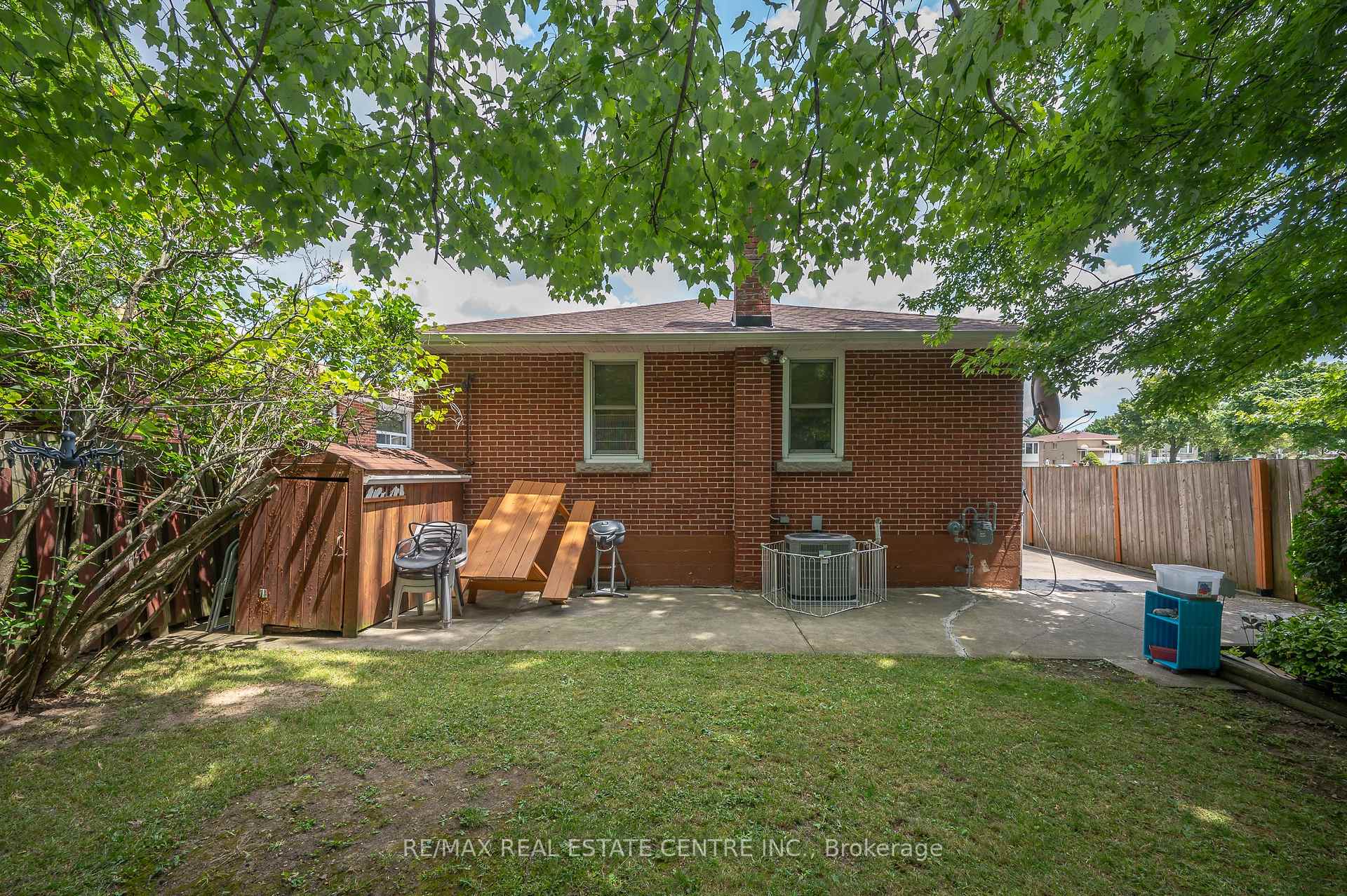 Photo 36 of 676 Upper Wentworth Street, Hamilton, Hill Park — HOMEH