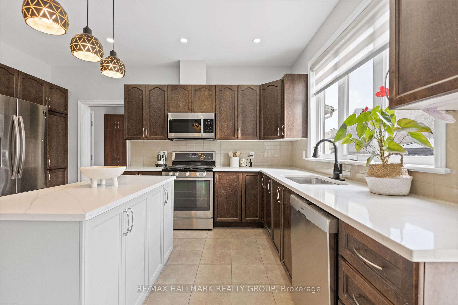 Photo 9 of 254 Gracewood Crescent, Ottawa, Blossom Park/Kemp Park/Findlay Creek — HOMEH