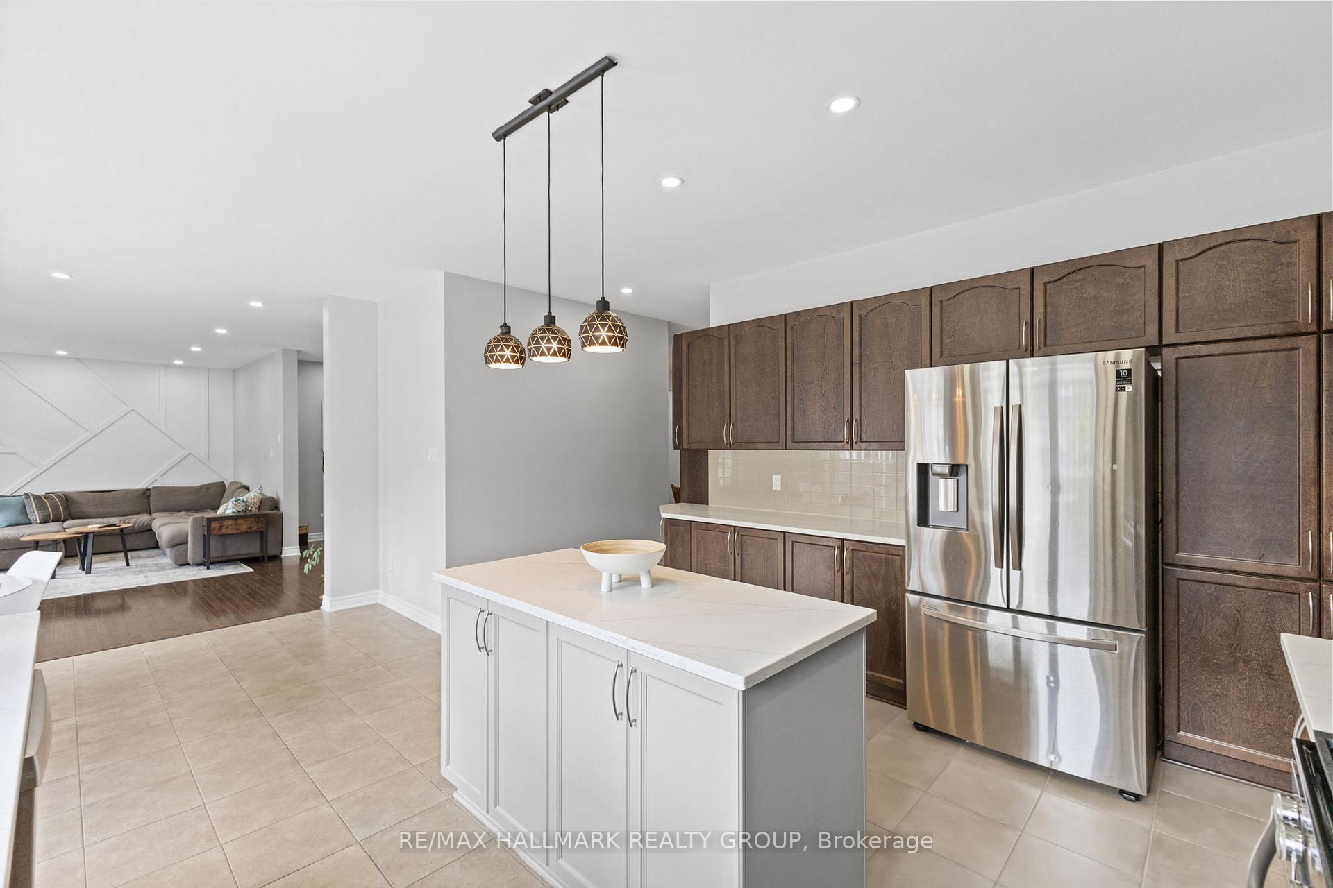 Photo 11 of 254 Gracewood Crescent, Ottawa, Blossom Park/Kemp Park/Findlay Creek — HOMEH