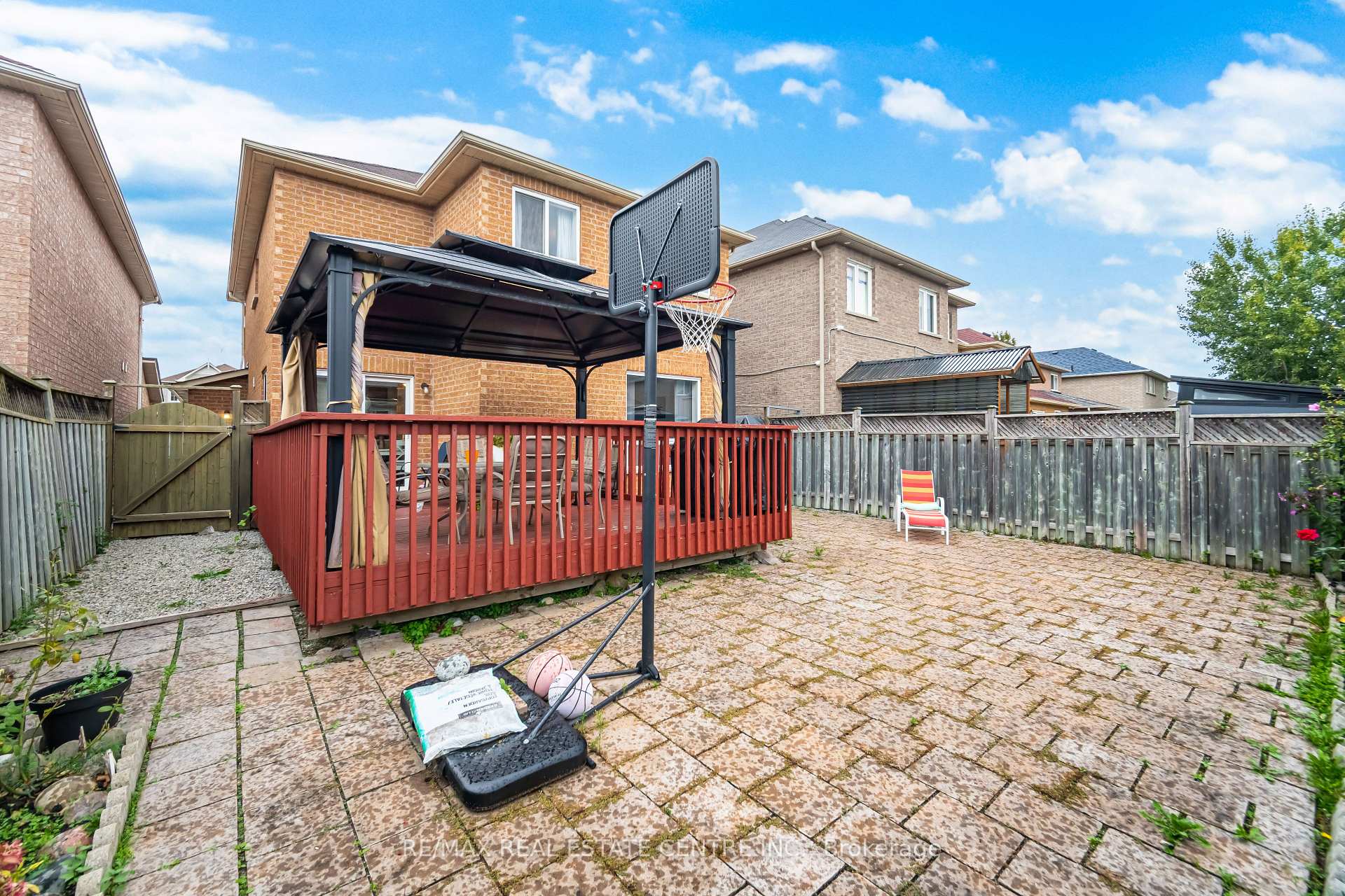 Photo 47 of 59 Vintage Gate, Brampton, Fletcher's Creek Village — HOMEH
