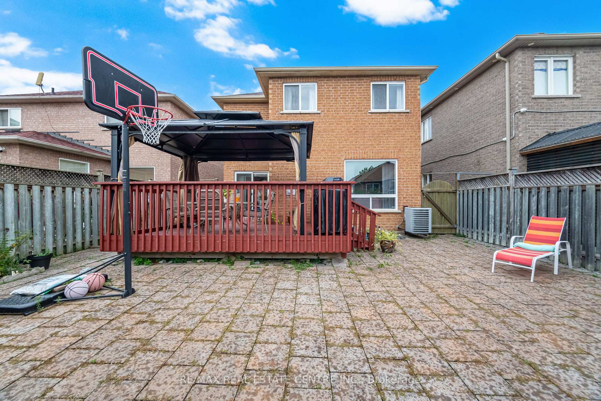 Photo 49 of 59 Vintage Gate, Brampton, Fletcher's Creek Village — HOMEH