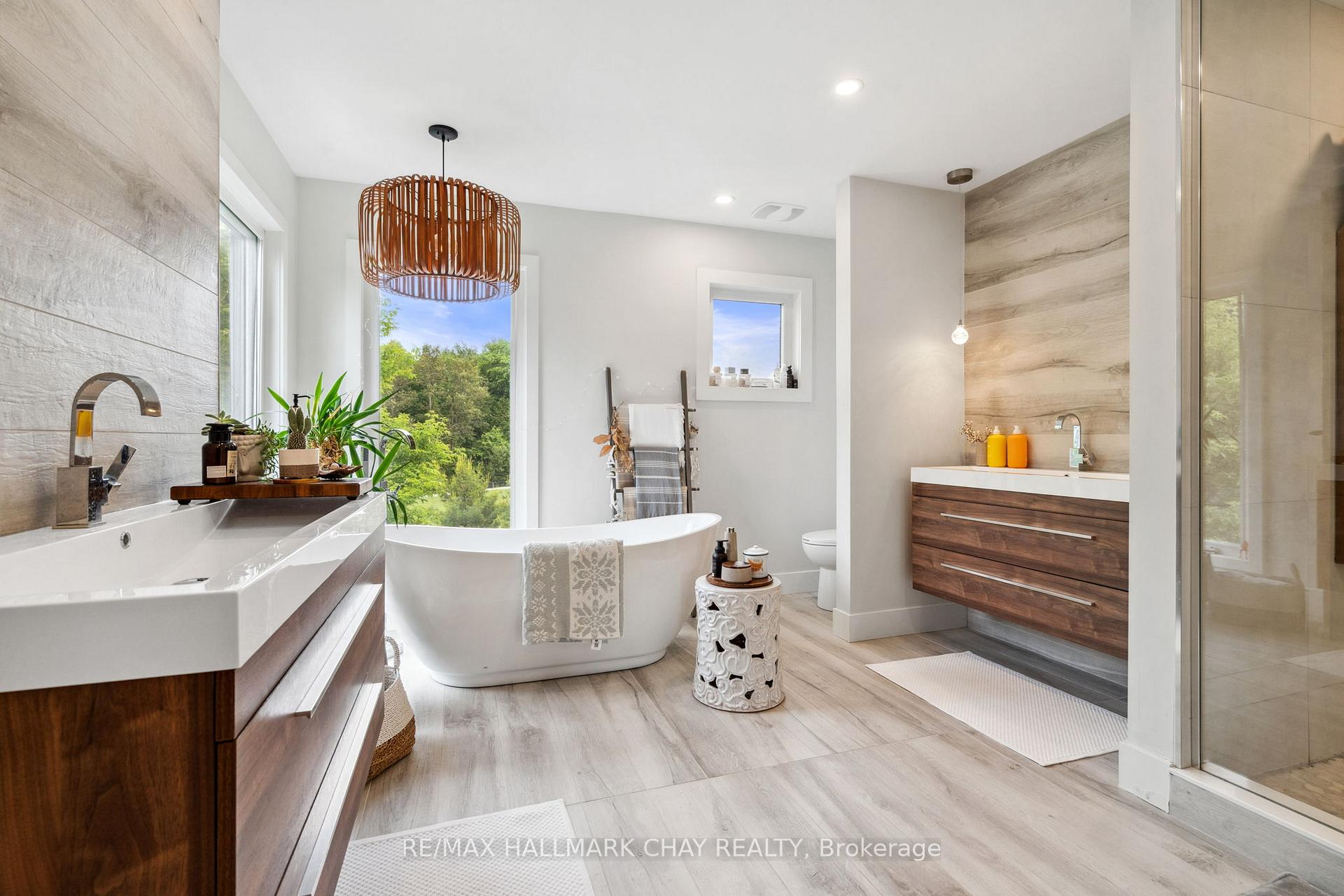 Photo 21 of 52 Regalia Way, Barrie, Innis-Shore — HOMEH