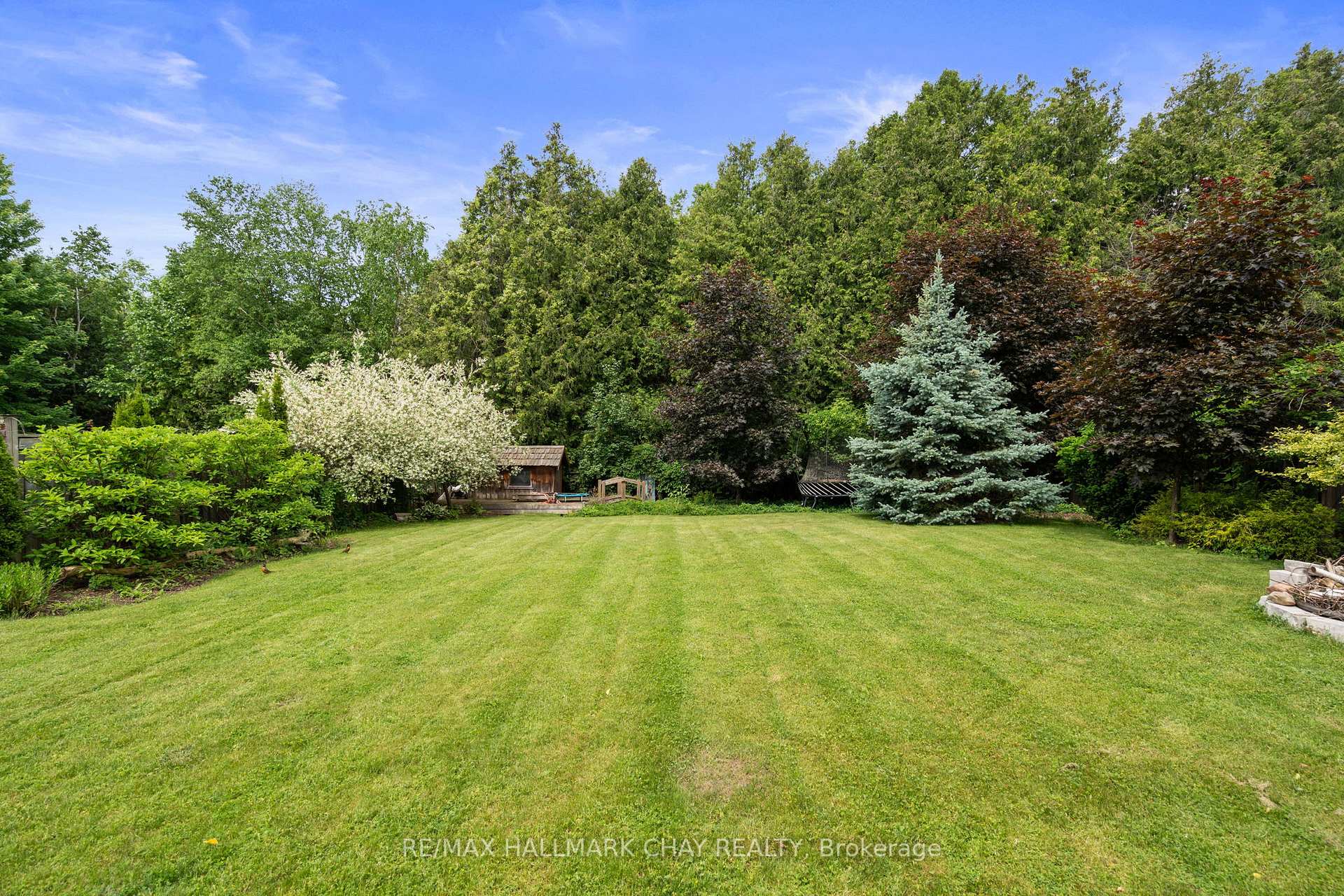 Photo 40 of 52 Regalia Way, Barrie, Innis-Shore — HOMEH