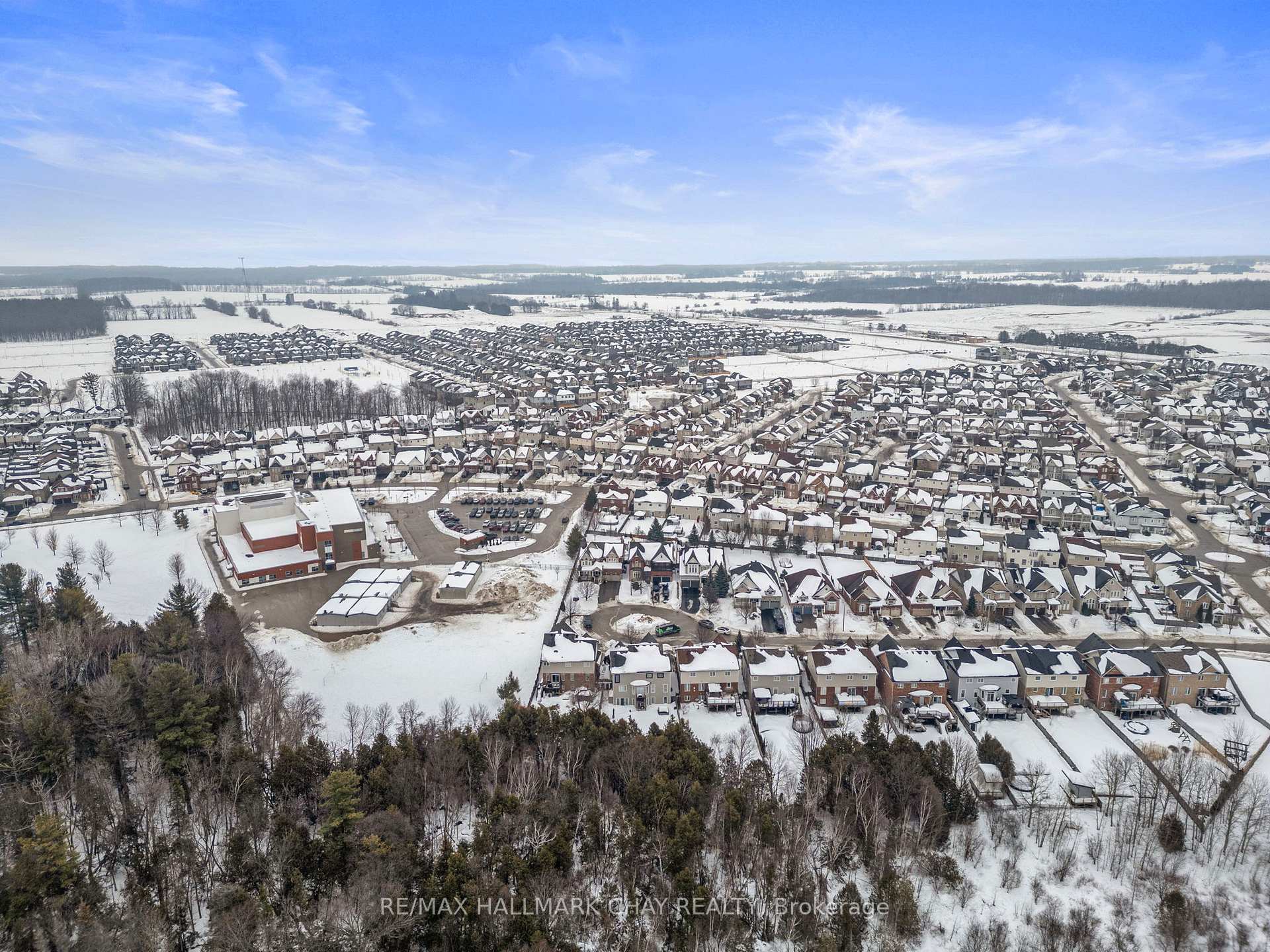 Photo 48 of 52 Regalia Way, Barrie, Innis-Shore — HOMEH
