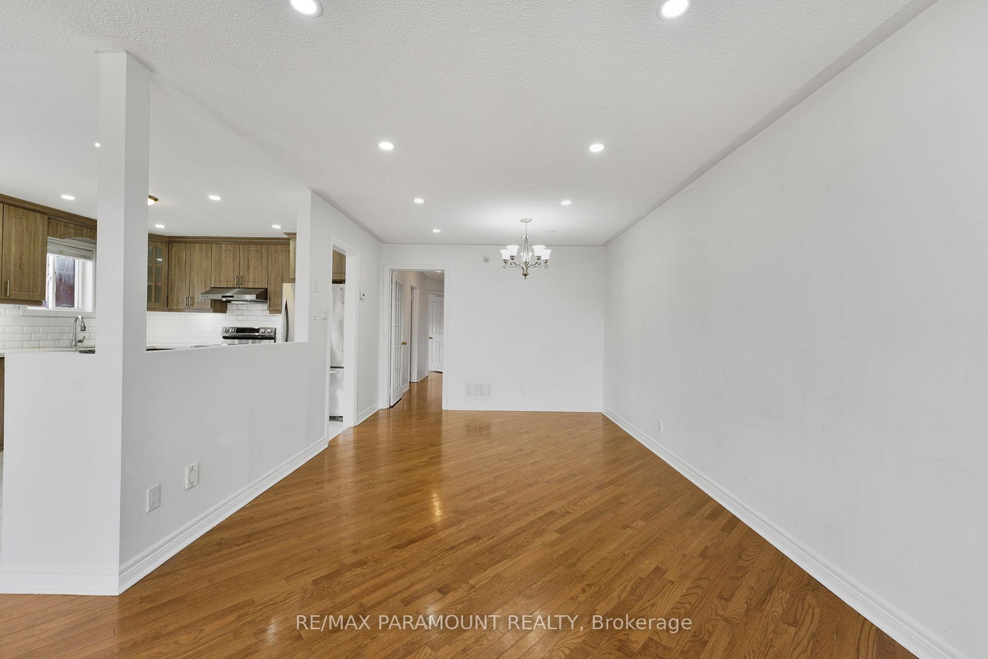 Photo 10 of Unit Upper, 4 Summerdale Crescent, Brampton, Fletcher's Meadow — HOMEH