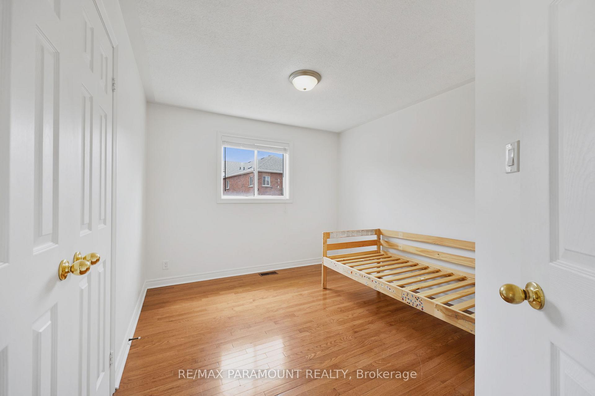 Photo 23 of Unit Upper, 4 Summerdale Crescent, Brampton, Fletcher's Meadow — HOMEH