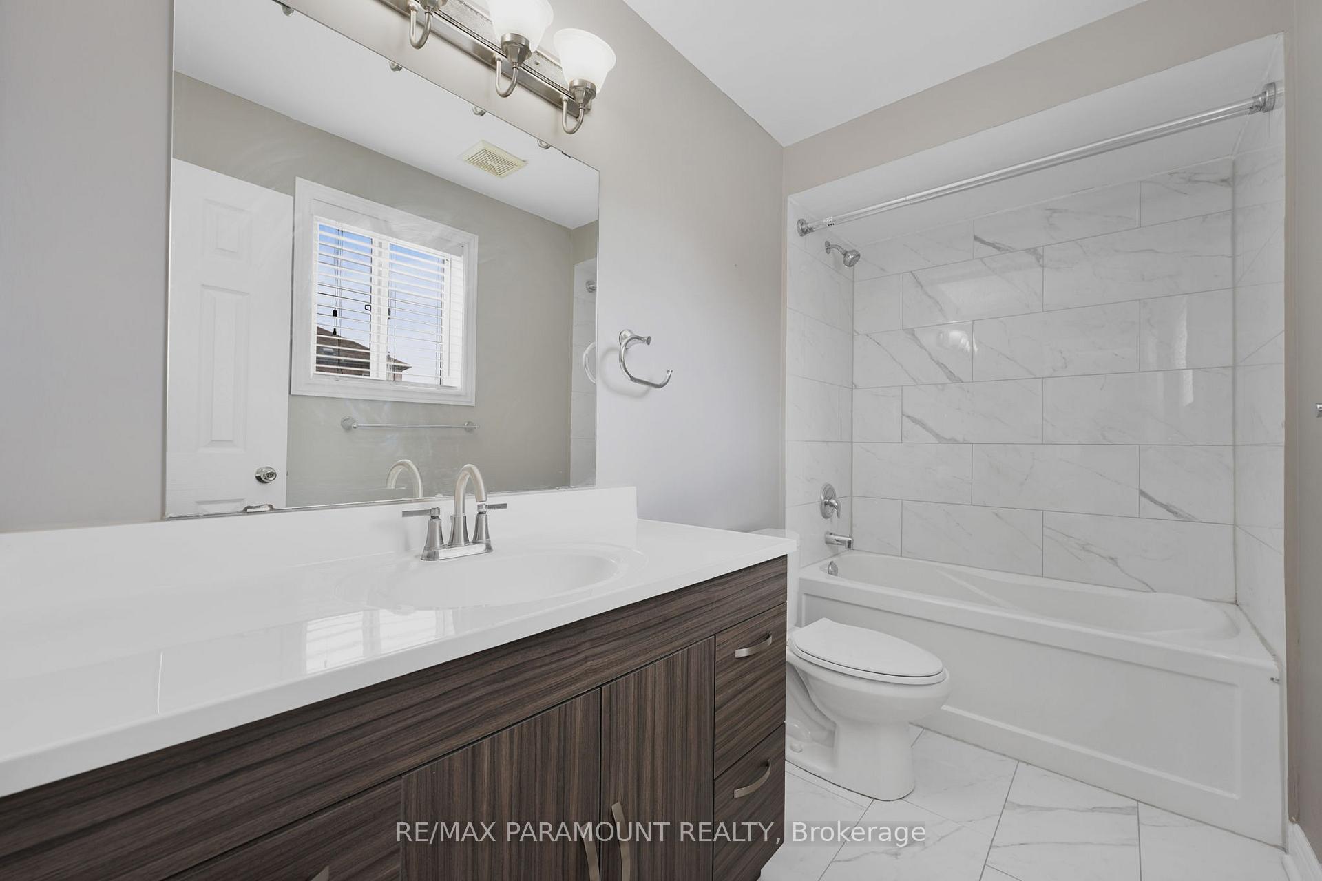 Photo 26 of Unit Upper, 4 Summerdale Crescent, Brampton, Fletcher's Meadow — HOMEH