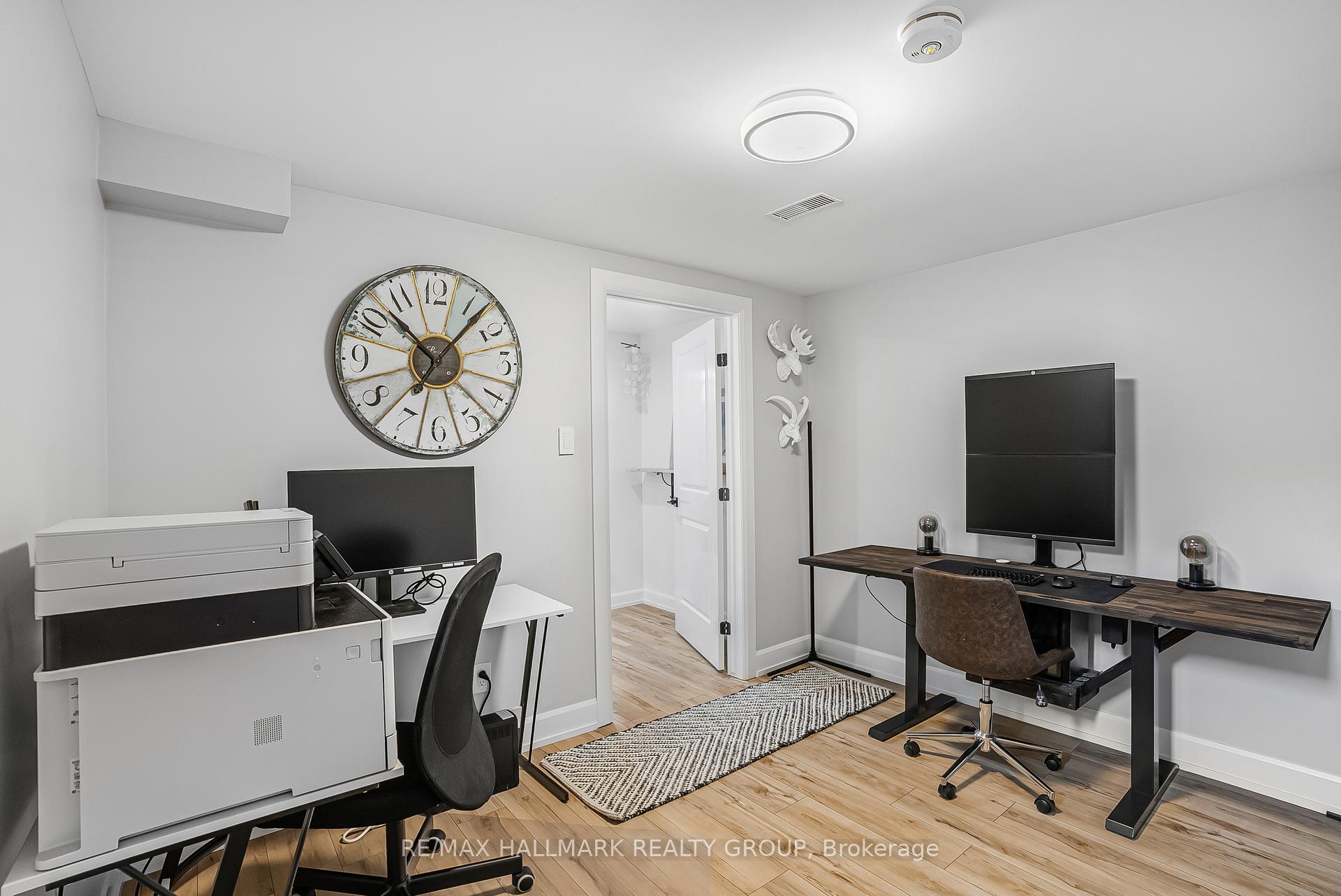 Photo 16 of 16 Barrhaven Crescent, Ottawa, Barrhaven - Pheasant Run — HOMEH