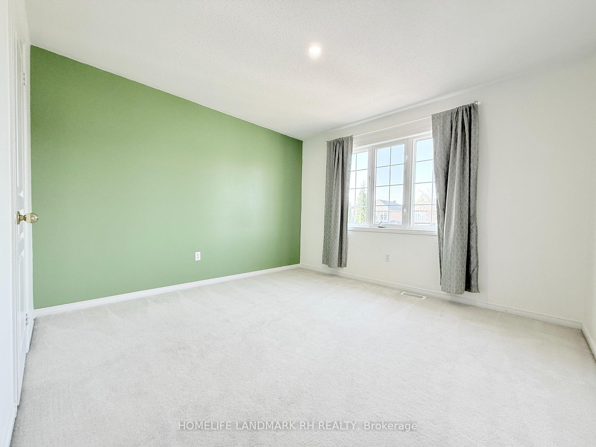 Photo 15 of 21 Cottinghill Way, Aurora, Bayview Northeast — HOMEH