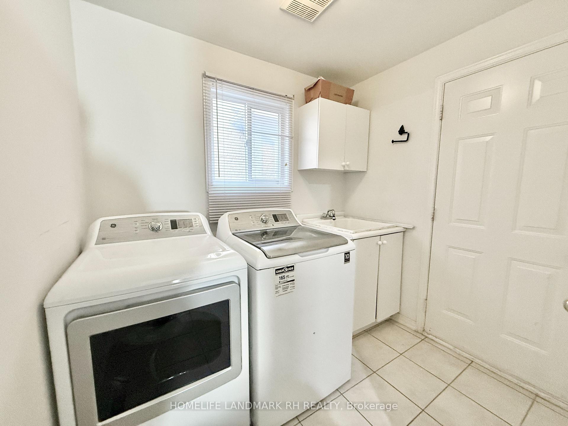 Photo 17 of 21 Cottinghill Way, Aurora, Bayview Northeast — HOMEH