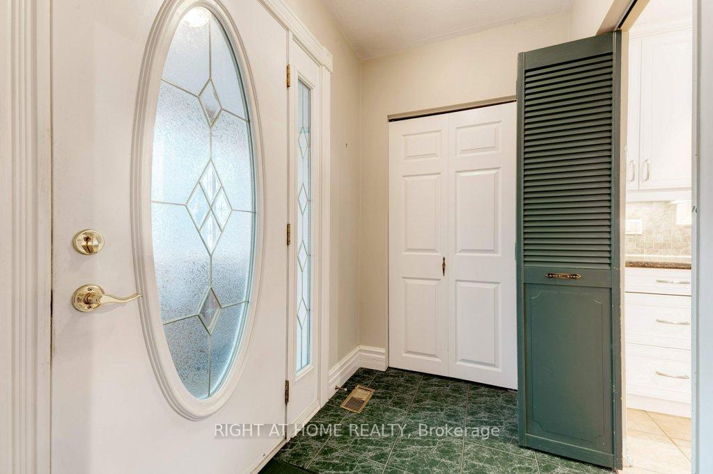 Photo 3 of 5182 Idlewood Crescent, Burlington, Appleby — HOMEH