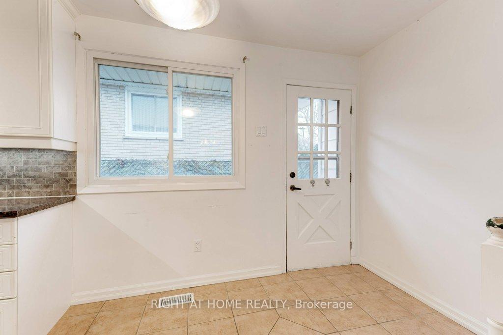 Photo 14 of 5182 Idlewood Crescent, Burlington, Appleby — HOMEH