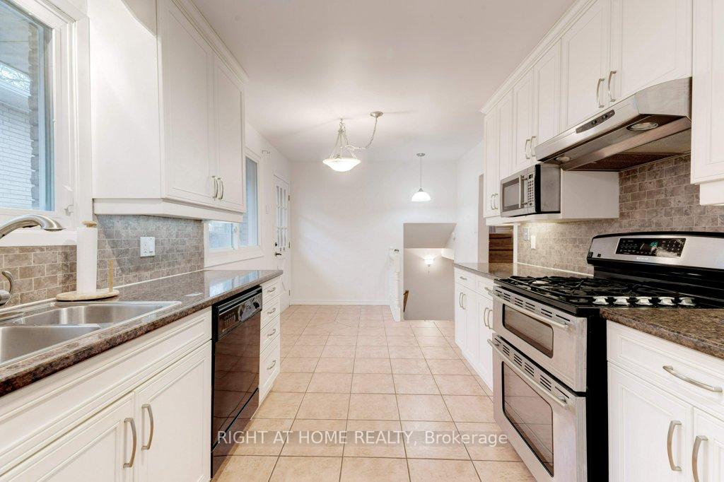 Photo 15 of 5182 Idlewood Crescent, Burlington, Appleby — HOMEH