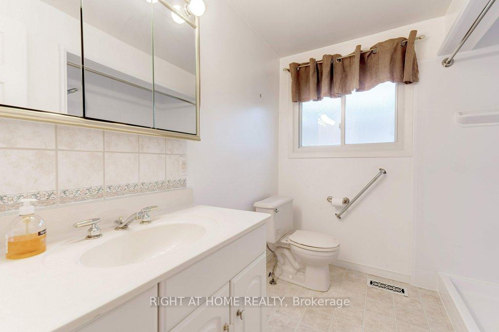 Photo 18 of 5182 Idlewood Crescent, Burlington, Appleby — HOMEH