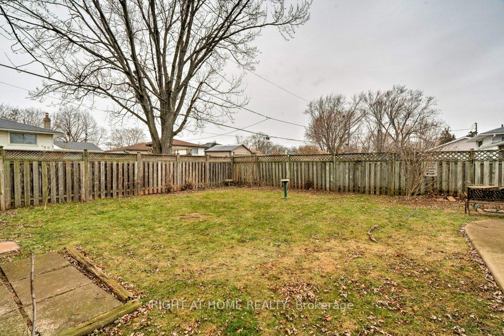 Photo 35 of 5182 Idlewood Crescent, Burlington, Appleby — HOMEH