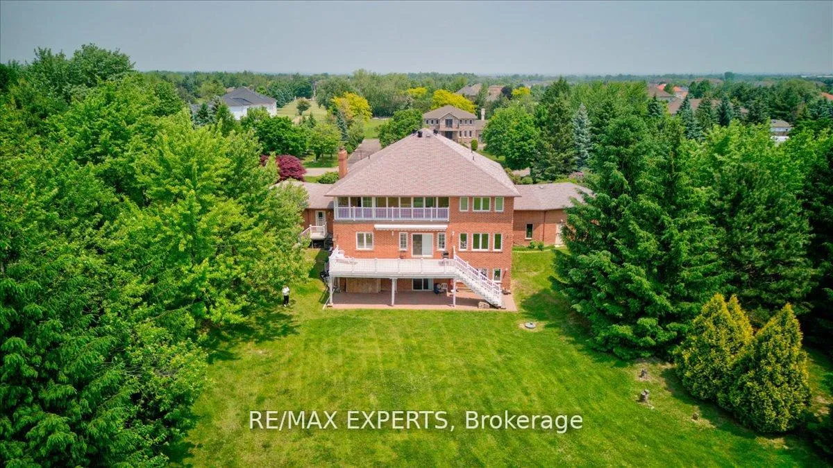Photo 27 of 9 Cynthia Crescent, Brampton, Toronto Gore Rural Estate — HOMEH