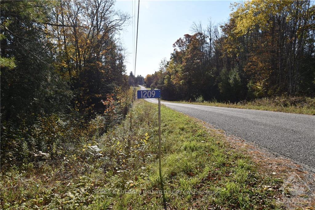 Photo 2 of 1209 South Road, Frontenac, Frontenac North — HOMEH