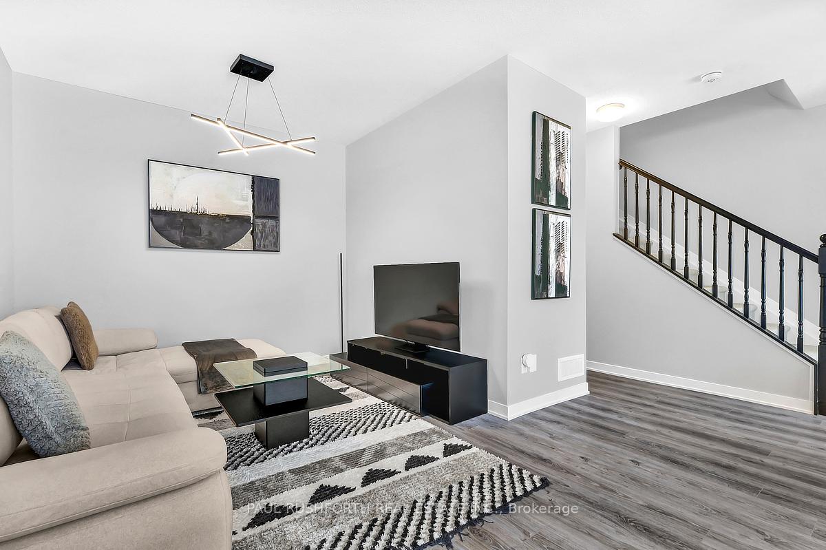 Photo 4 of 716 Hydrus, Ottawa, Barrhaven - Half Moon Bay — HOMEH