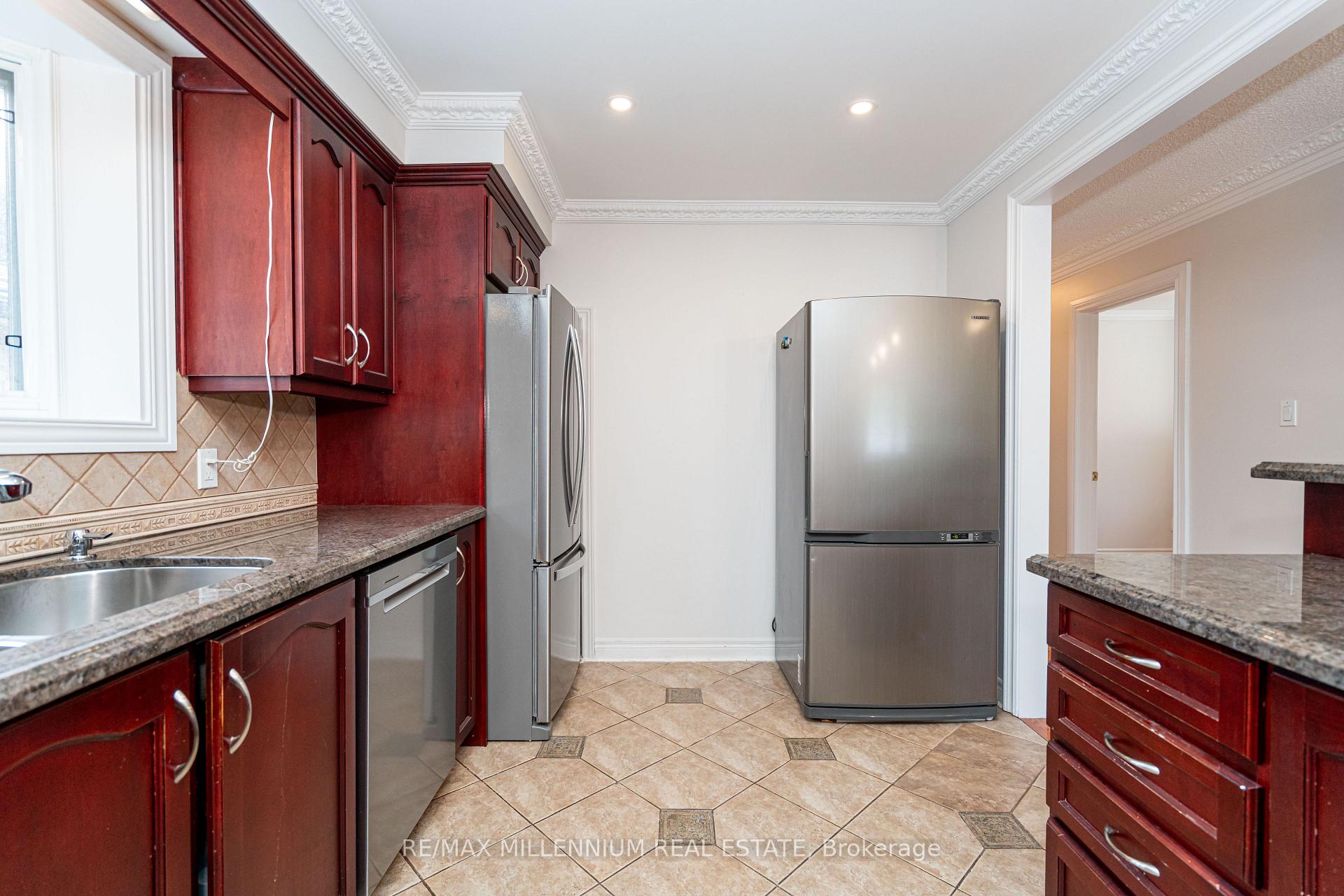Photo 13 of 120 Madoc Drive, Brampton, Madoc — HOMEH